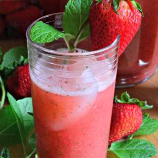 Strawberry Mint Sparkling Soda
