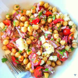 Chickpea Salad - Nohut Salatası