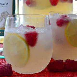 Moscato Lemonade