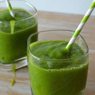 Pear, Mango, Spinach Juice