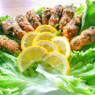 Lentil Köfte Recipe (Turkish Mercimek Köftesi)