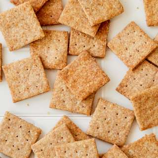Homemade Wheat Thins