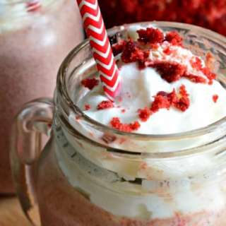 Red Velvet Cake Milkshakes