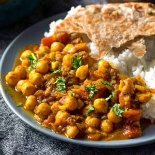 Chana Masala (Chickpea Curry)
