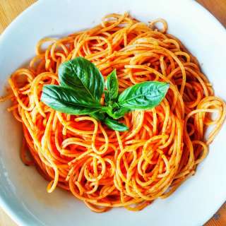 Turkish Spaghetti - Salçalı Spagetti Makarna