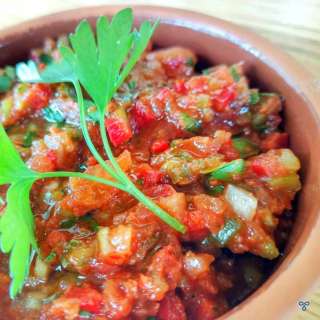 Antep Ezme Recipe - Hot & Spicy Turkish Tomato Salad