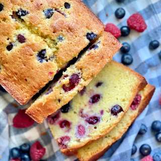 Berry Cornmeal Pound Cake