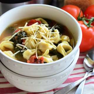 Instant Pot Tortellini Soup