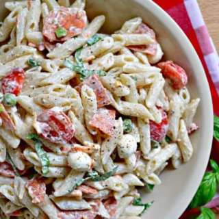 Creamy Pepperoni Pizza Pasta Salad