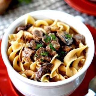 Slow Cooker Beef Stroganoff Soup