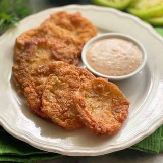 Fried Green Tomatoes with Cajun Ranch Dipping Sauce
