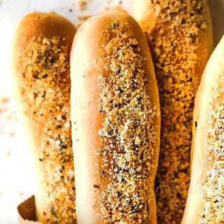 Easy Garlic Parmesan Butter Breadsticks