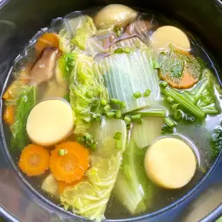 Thai Vegetable Soup (Tom Jued)