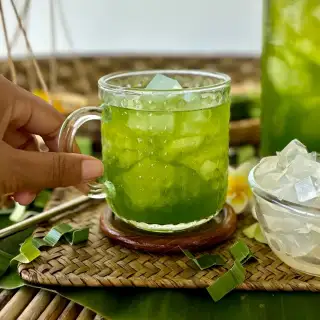 Thai Pandan Drink Recipe (Nam Bai Toey)