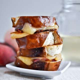 Peach, Bacon + Gouda Grilled Cheese Sliders on Pretzel Bread