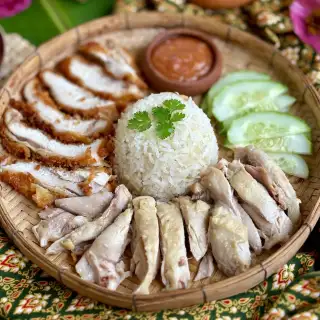 Khao Man Gai Recipe (Thai Chicken Rice) ข้าวมันไก่