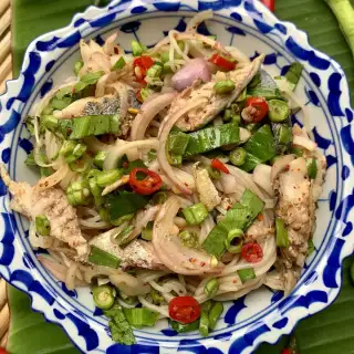 Yum Kanom Jeen (Cold Thai Rice Noodle Salad Recipe)