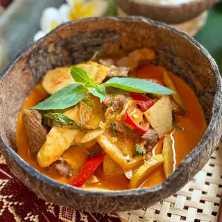 Thai Bamboo Shoot Curry Recipe (Gaeng Phed Nor Mai)