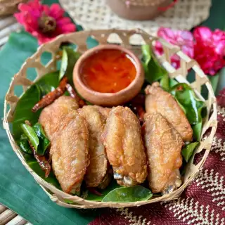 Kai Tod (Thai Fried Chicken Wings Recipe)