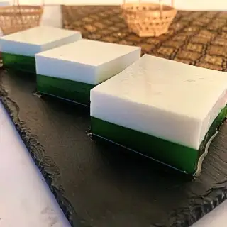Thai Pandan Coconut Jelly Dessert