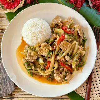 Moo Pad Prik Pao (Spicy Stir-Fried Pork With Chili Paste)