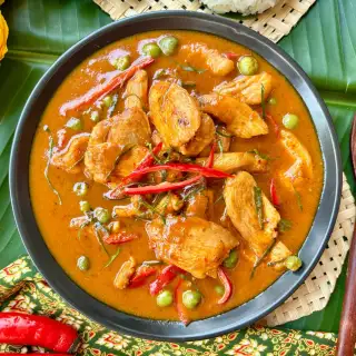 Gaeng Panang Gai (Thai Panang Chicken Curry)