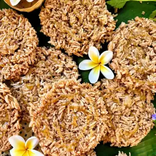 Khao Taen Recipe (Thai Crispy Rice Cakes)