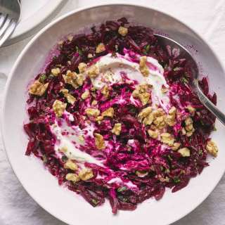 Turkish Beet Salad (pancar salatasi)