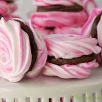 French Meringues with Strawberry Ganache Filling