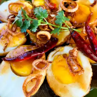 Thai Son-in-Law Eggs Recipe (Kai Look Keuy)