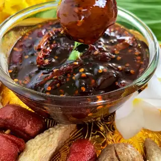 Spicy Thai Tamarind Dipping Sauce