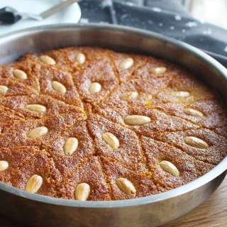 Turkish Semolina Cake With Syrup “Sambali”