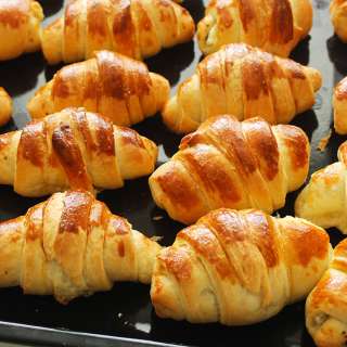 Turkish Katmer Pogaca / White Cheese Filled Savory Pastry