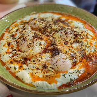 Turkish Eggs Cilbir