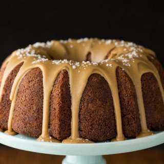 How to Ice a Bundt Cake - an Easy and Beautiful Technique!