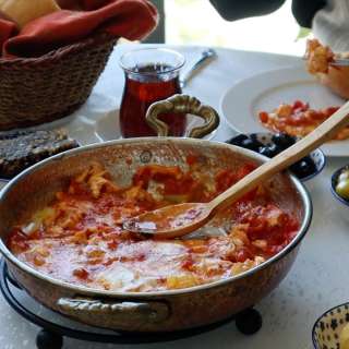 How To Make MENEMEN, Famous Turkish Egg Dish