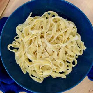 FETTUCCINE ALFREDO