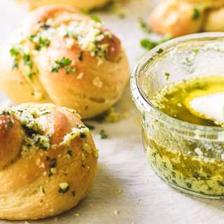 Perfect Garlic Knots