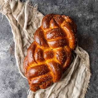Challah Bread (6 Braid Tutorial)