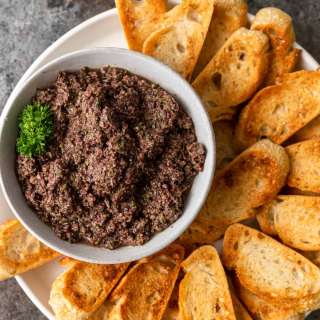 Olive Tapenade (Mediterranean Olive Spread)