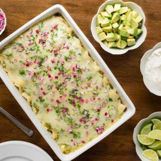 Super Easy Chicken Enchiladas Verde