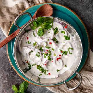 Onion Raita Recipe (Pyaaz Ka Raita)