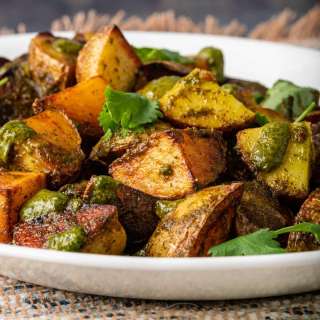 Spicy Lebanese Potatoes (Batata Harra)