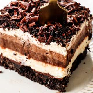 No Bake Chocolate Lasagna