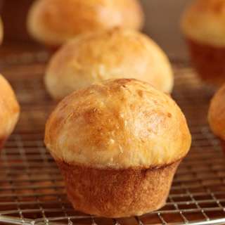 Ridiculously Easy Brioche Dinner Rolls