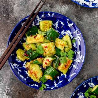 Smashed Cucumber Salad (Pai Huang Gua)
