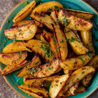 Crispy Greek Roasted Potatoes