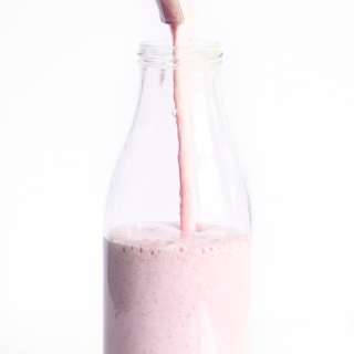 How to Make Strawberry Milk