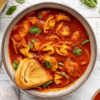 Curried Tomato Tortellini Soup