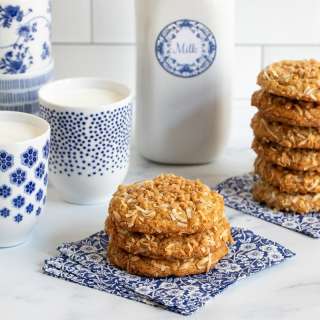 Crispy, Chewy Carolina Coconut Cookies
